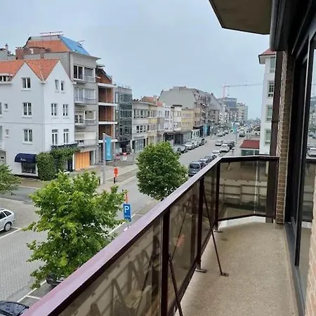 Ruim Met Lift En Gratis Parking 아파트 신트-이데스발드