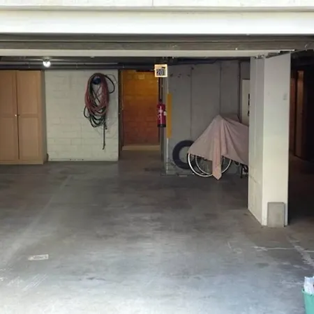 Daire Ruim Met Lift En Gratis Parking