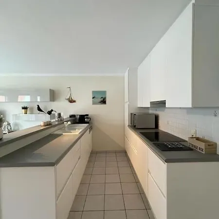 아파트 Ruim Met Lift En Gratis Parking *